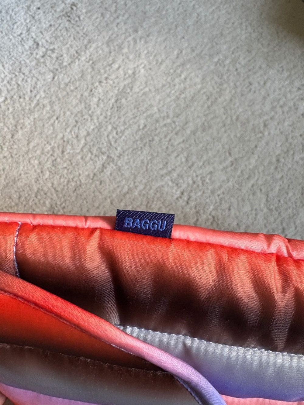 BAGGU GRADIENT LAPTOP SLEEVE NWOT 16IN